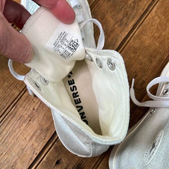 Women’s or kids Converse Classic Chuck Taylor silver lug sole High-Tops sneakers - Picture 6 of 6